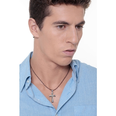 Kreuzanhänger aus Gelbgold und Weißgold 750