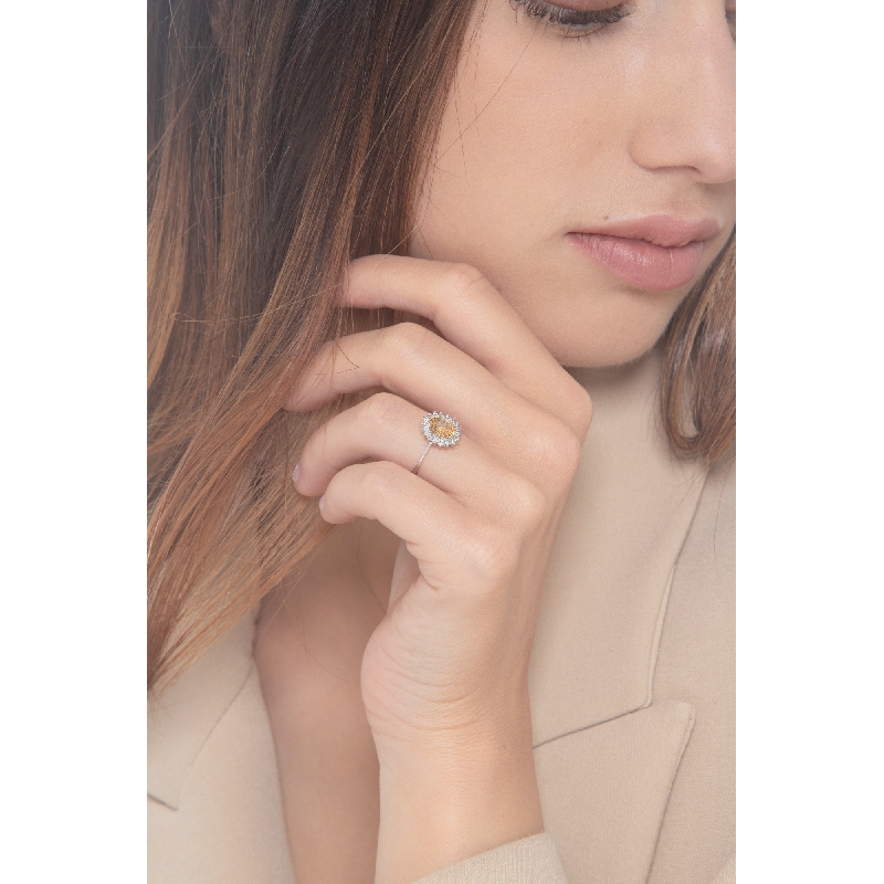 Halo Citrin Ring 750er Weißgold mit Diamanten Halo Citrin Ring 750er Weißgold mit Diamanten