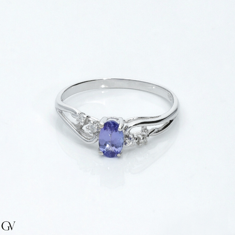 Tansanit Ring mit Diamanten Weissgold 18 Karat