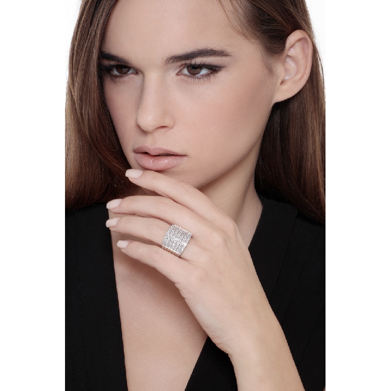 Bandring Weißgold 18Karat mit 7 Diamantreihen Bandring Weißgold 18Karat mit 7 Diamantreihen