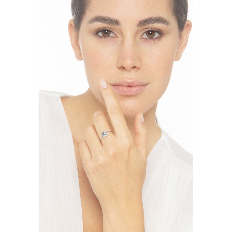 Halo Ring mit Aquamarin und Diamanten Weißgold 750  Halo Ring mit Aquamarin und Diamanten Weißgold 750