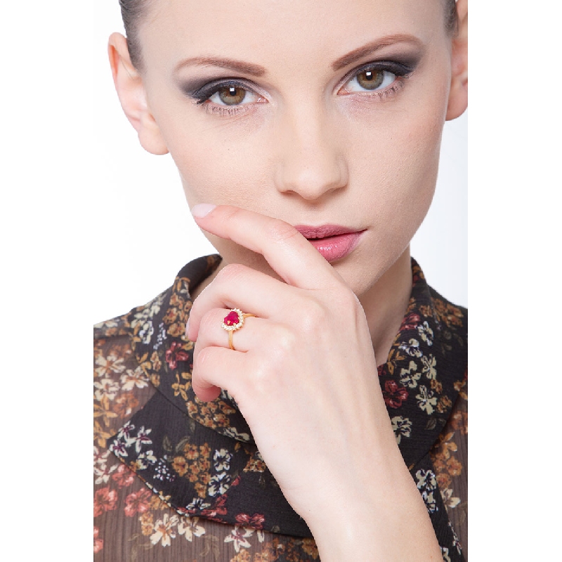 Gelbgold 18K Herz Rubin Ring mit Diamanten