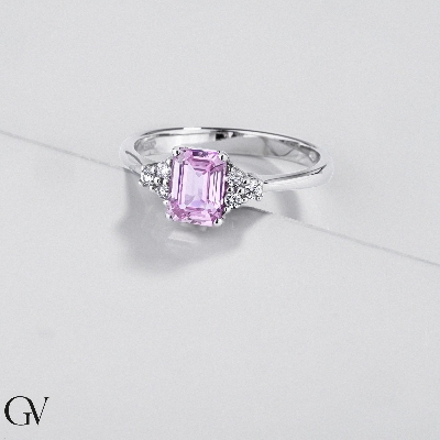 Weißgold Ring mit Rosa Saphir und Diamanten