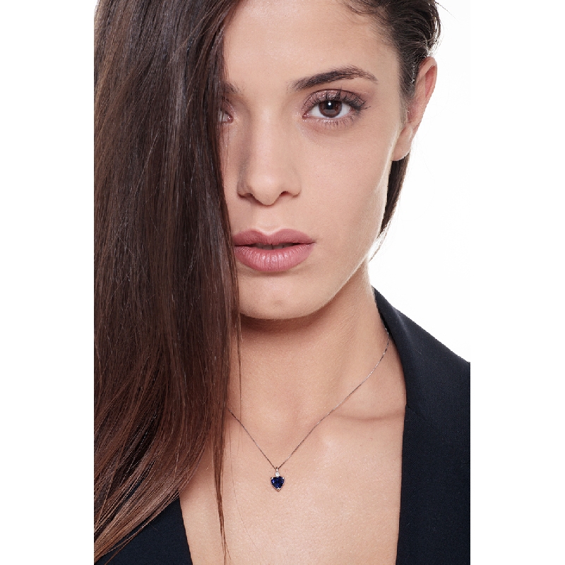 Herzkette Weissgold blauer Saphir Diamant