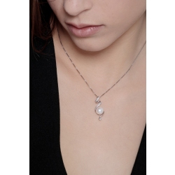 Weißgold Kette mit Perlen- und Diamantanhänger 2