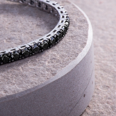 750er Weißgold Tennisarmband mit schwarzen Diamanten 