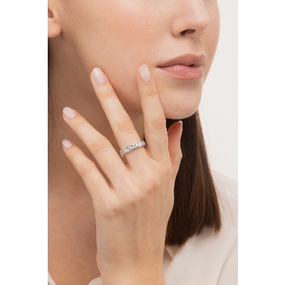 Eternity Ring Diamant Weißgold in einer Kanalfassung 