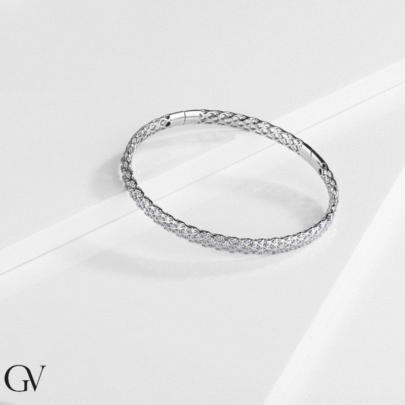 Weißgold 750 Armreif mit Diamanten  Weißgold 750 Armreif mit Diamanten