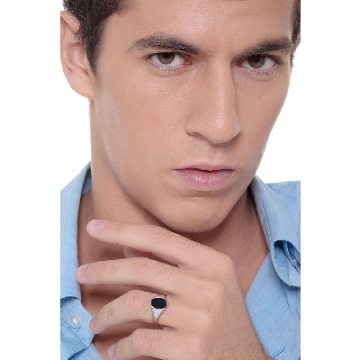 Weißgold Ring Herren mit schwarzem Onyx Edelstein