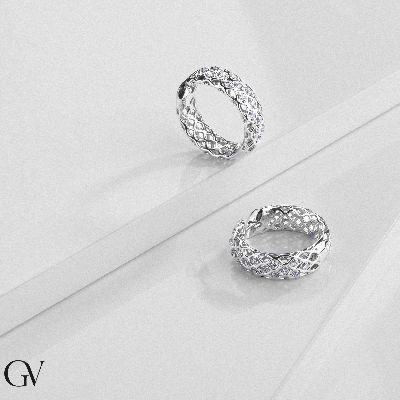 Moderne Creolen aus 750er Weißgold 18K