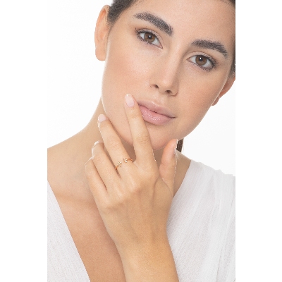 Offener Ring aus 18 Karat Roségold mit zwei Diamantkreuzen