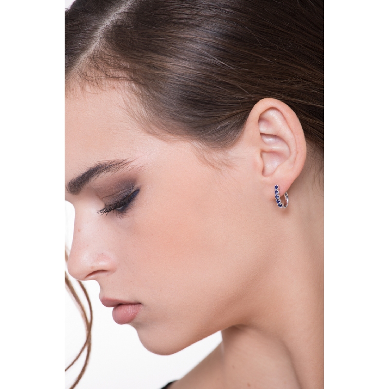 Ohrhänger aus 750er Weißgold mit blauen Saphiren