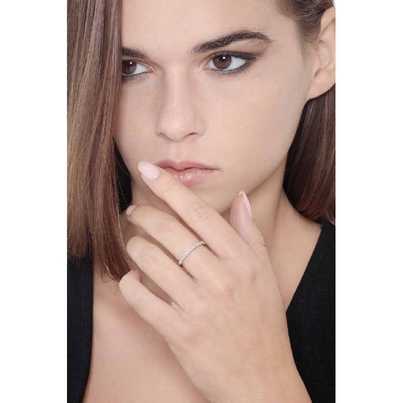 Halb Memoire Ring Weißgold 750 mit Diamanten Halb Memoire Ring Weißgold 750 mit Diamanten