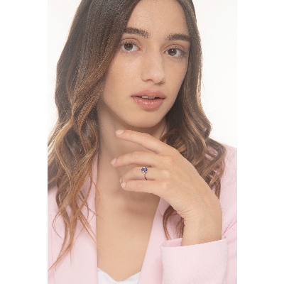 Damenring Weißgold mit Tansanit und 2 Diamanten  