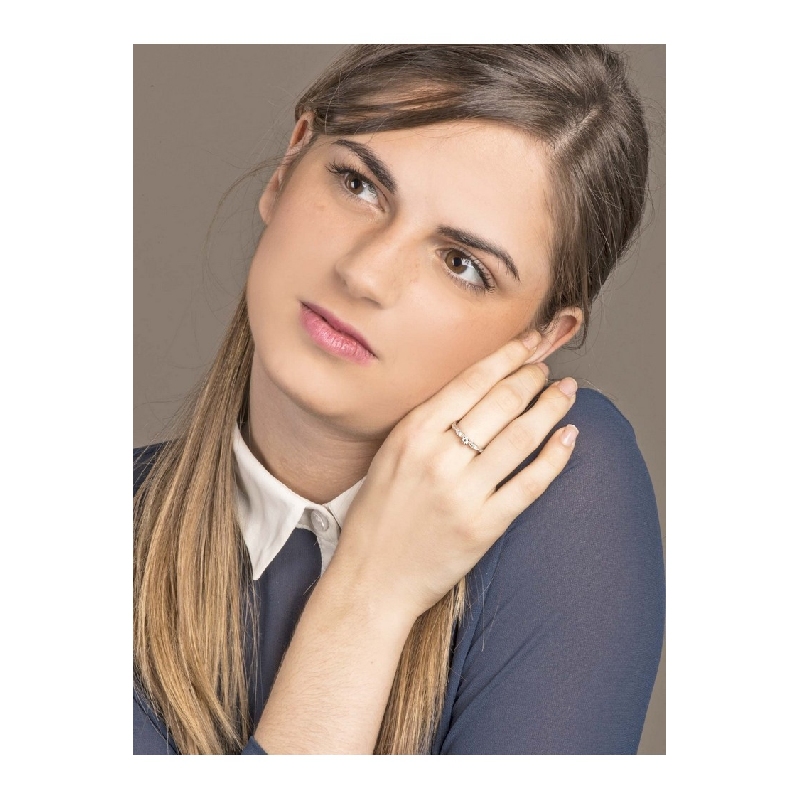 Moderner Verlobungsring aus 18K Weißgold mit Brillanten 