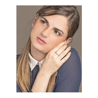 Moderner Verlobungsring aus 18K Weißgold mit Brillanten 