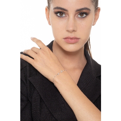 Armband aus Weißgold mit Diamant-Buchstabe J 