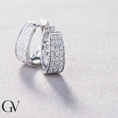 Pavé-Ohrringe aus 18K Weißgold mit Diamanten