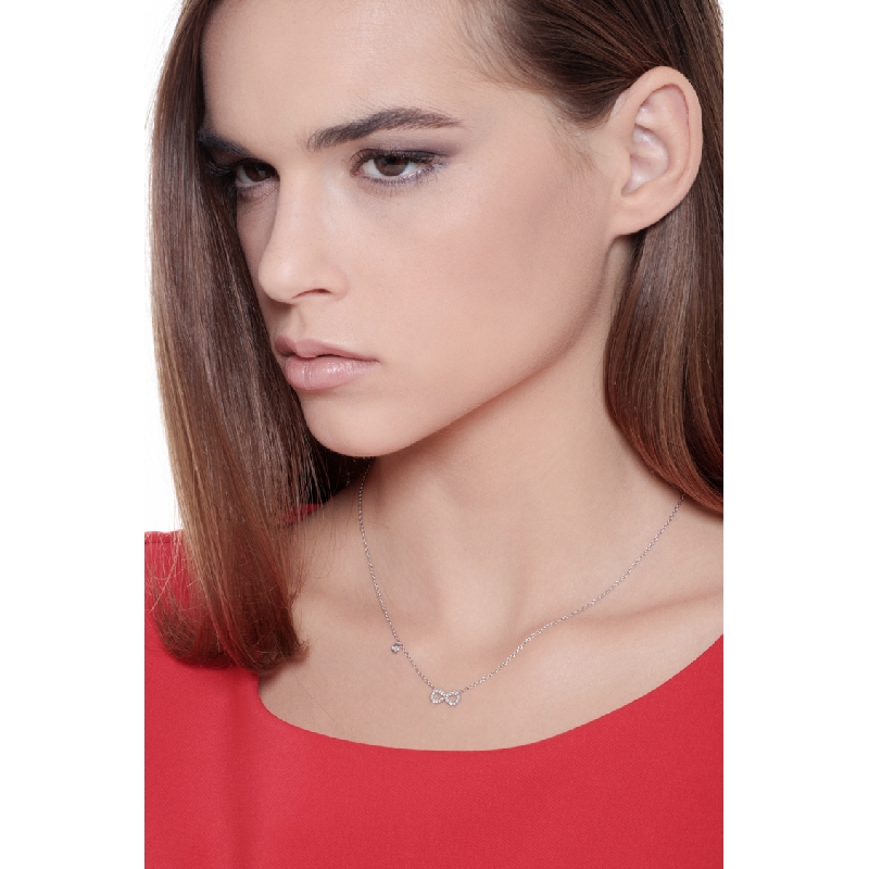 Halskette 750er Weißgold mit Unendlichkeitszeichen aus Diamanten