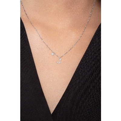 Kette mit Buchstabe J aus Brillanten Weißgold