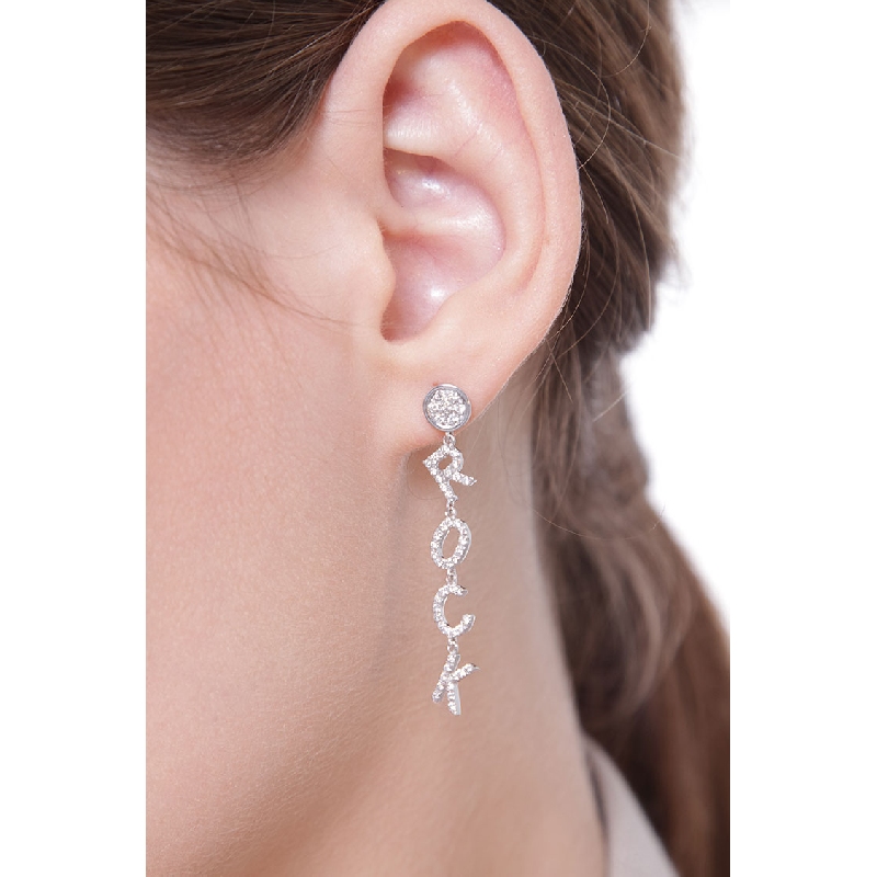 Ohrring mit Buchstaben ROCK aus Weißgold und Diamanten Ohrring mit Buchstaben ROCK aus Weißgold und Diamanten