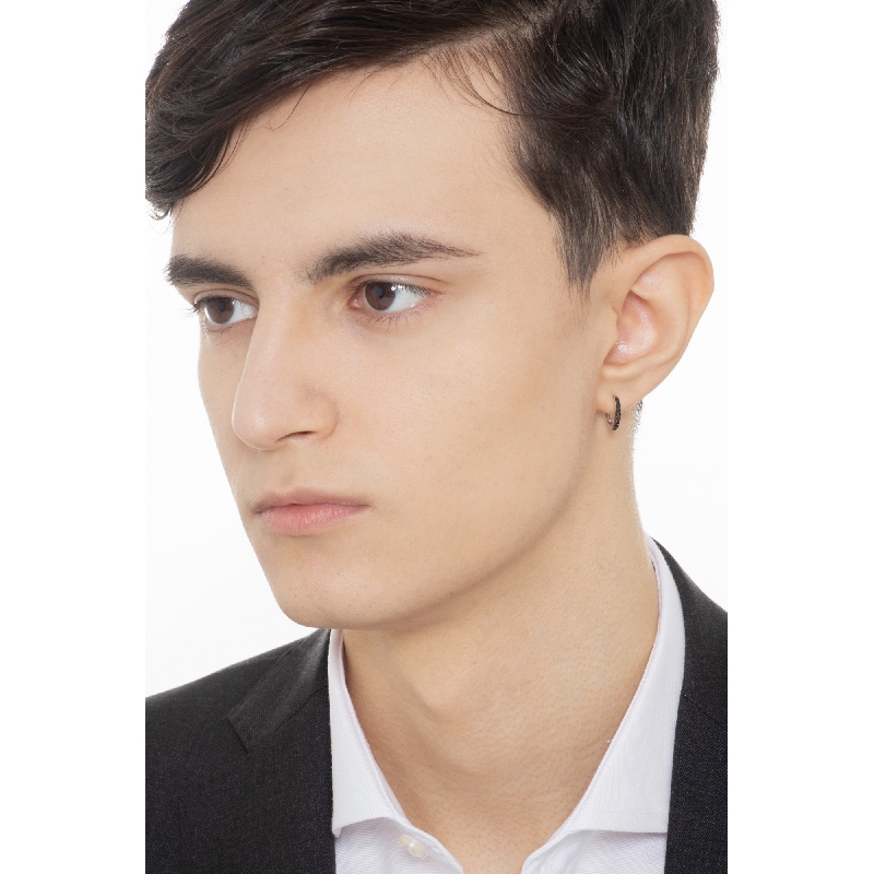 Einzelne Creole Herren mit schwarzen Diamanten Einzelne Creole Herren mit schwarzen Diamanten