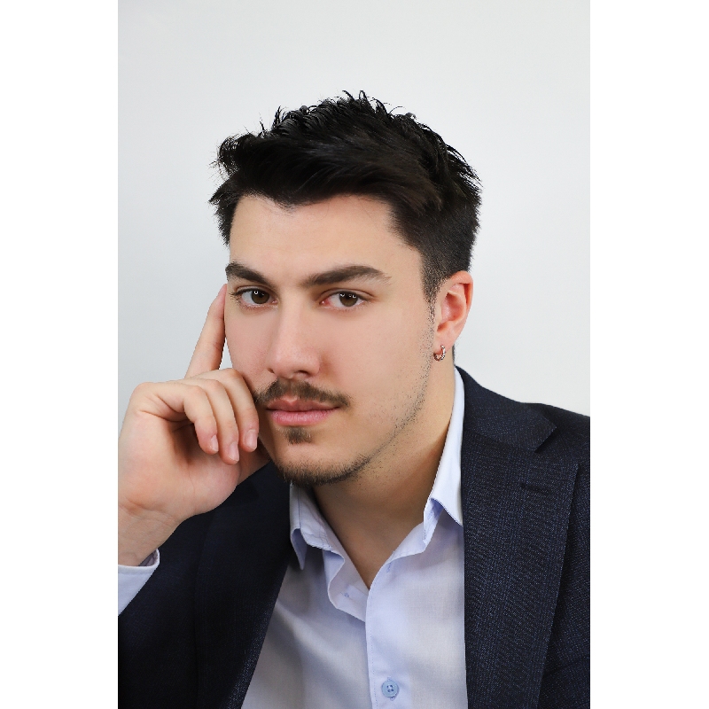 Einzelne Creole Herren Weißgold 18K mit Brillanten  Einzelne Creole Herren Weißgold 18K mit Brillanten