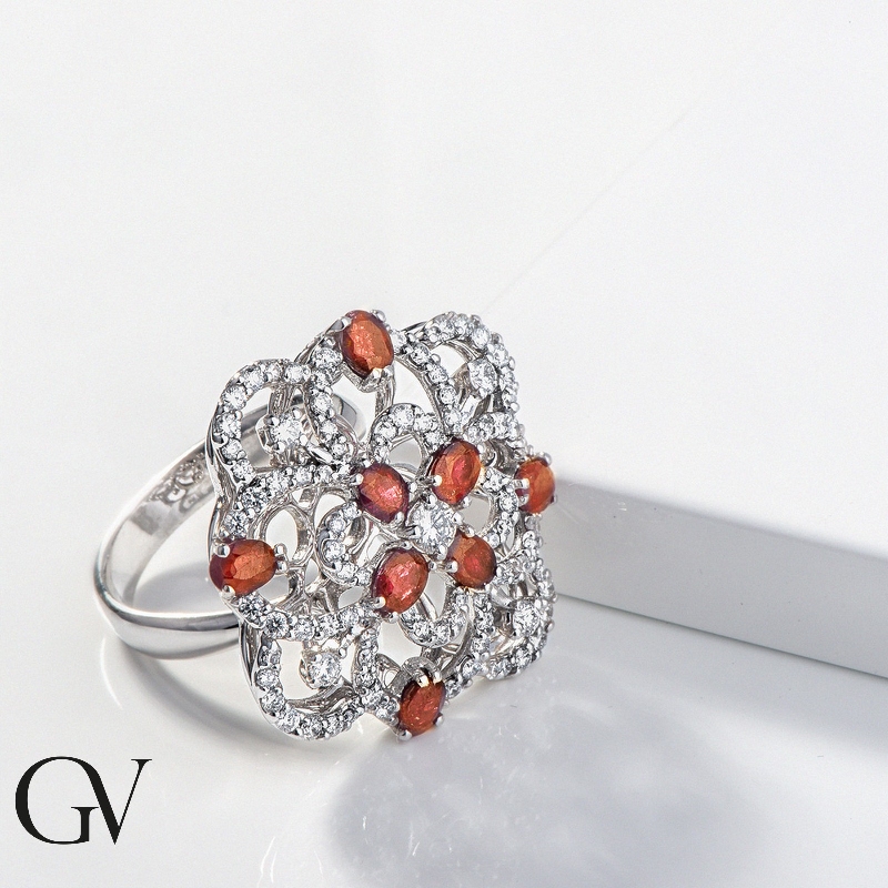 Rubin Ring 750er Weißgold mit Diamanten