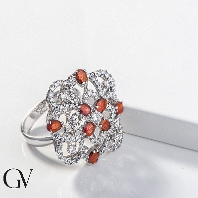 Rubin Ring 750er Weißgold mit Diamanten