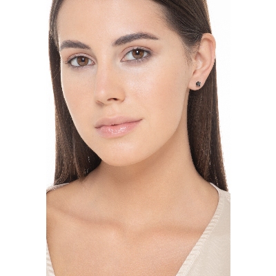 Ohrstecker aus Weißgold 18K mit schwarzen Diamanten