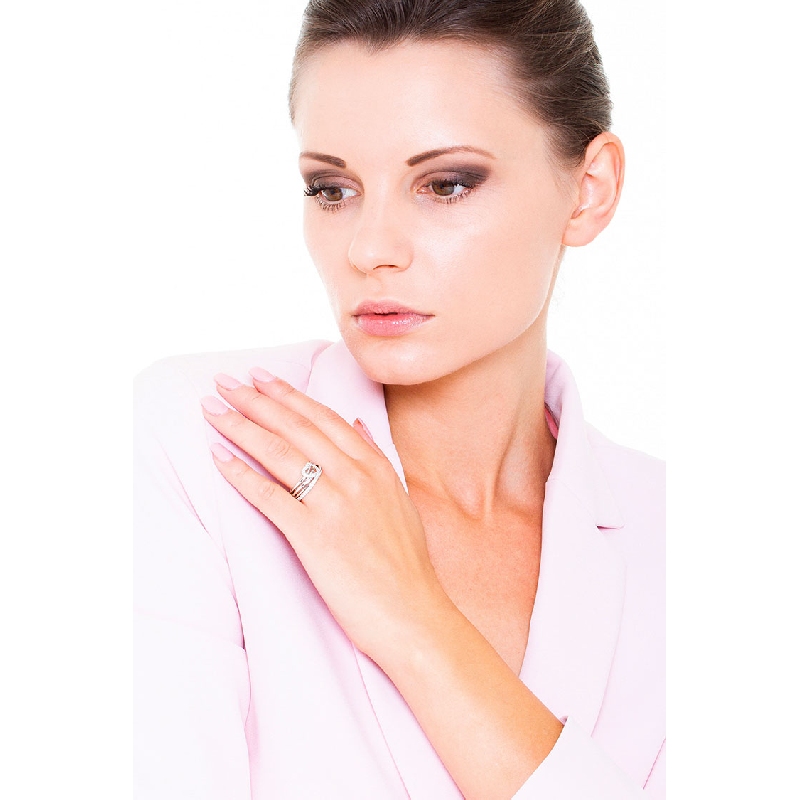 Geflochtener Diamantring in 18k Weißgold Geflochtener Diamantring in 18k Weißgold