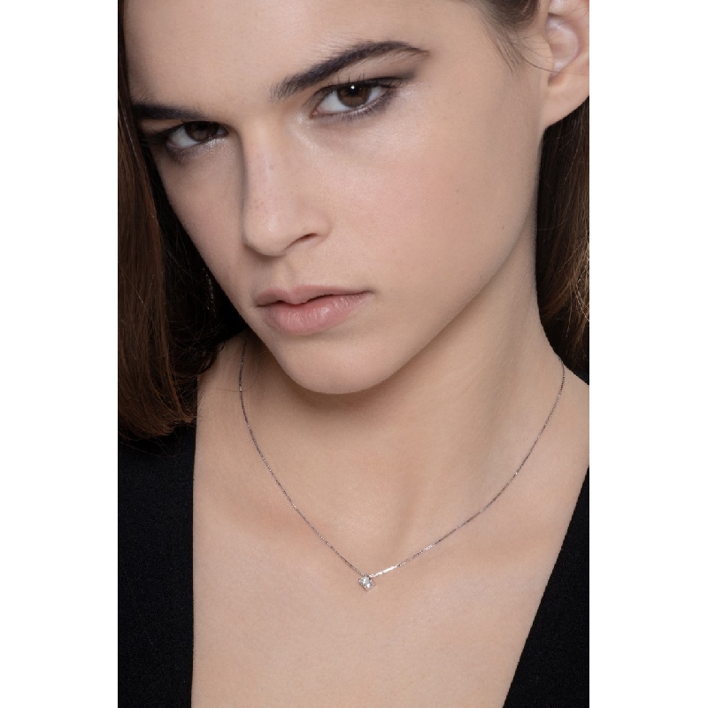 Weißgold 750 Damenkette mit Diamant in einer 4er Krappenfassung