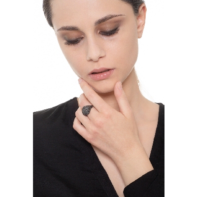 Weißgold 750 Siegelring mit schwarzen Diamanten