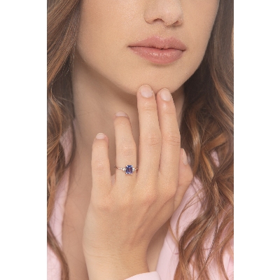 Weißgold Ring Damen mit reckteckigem Tansanit und Diamanten 