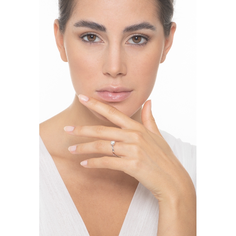 Halbkaräter Antragsring Weißgold 750 Halbkaräter Antragsring Weißgold 750