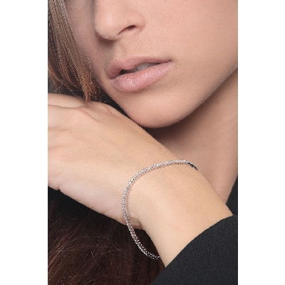 Tennisarmband aus Weißgold mit Diamanten 