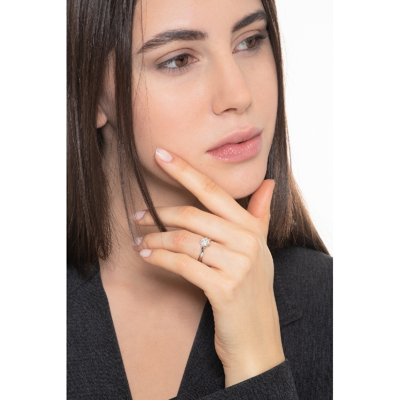 Weißgold 18K Antragsring Diamant 0,90 Karat Weißgold 18K Antragsring Diamant 0,90 Karat