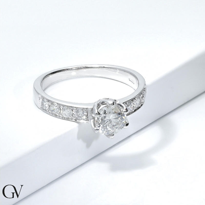 Verlobungsring Solitärring aus 18K Weißgold mit Diamanten 1 Karat Verlobungsring Solitärring aus 18K Weißgold mit Diamanten 1 Karat