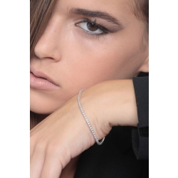 Tennisarmband aus 18 Karat Weißgold mit 0,01 Karat Diamanten. 2