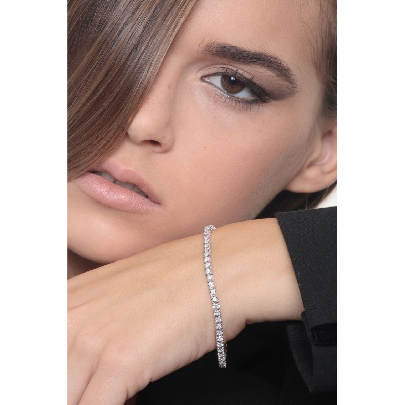 Weißgold 750 Tennisarmband mit Diamanten Weißgold 750 Tennisarmband mit Diamanten
