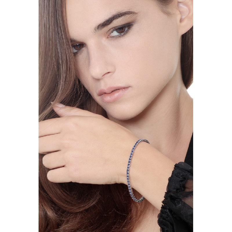Weißgold Tennisarmband mit Saphiren Weißgold Tennisarmband mit Saphiren