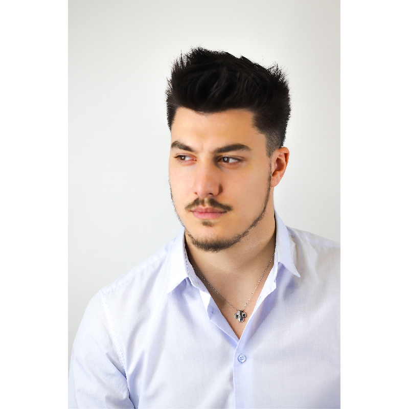 Weißgoldkette mit Diamanten-Kreuzanhänger für Herren Weißgoldkette mit Diamanten-Kreuzanhänger für Herren