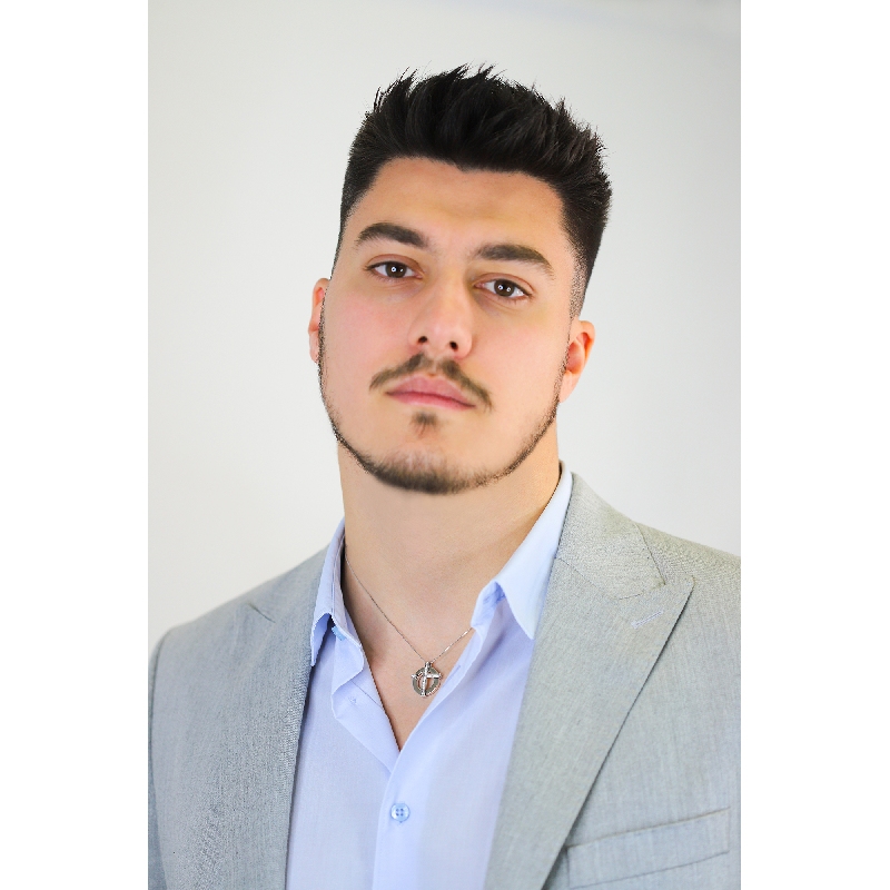 Moderne Kreuz-Kette für Herren aus Weißgold 18K Moderne Kreuz-Kette für Herren aus Weißgold 18K