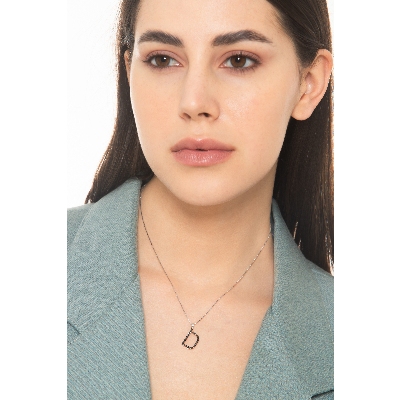 Weißgoldkette mit Buchstabe D aus schwarzen Diamanten