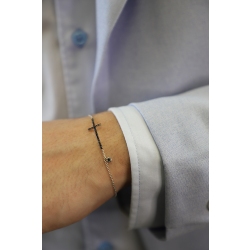 Herrenarmband aus 18k Weißgold mit Kreuz aus schwarzen Diamanten 2