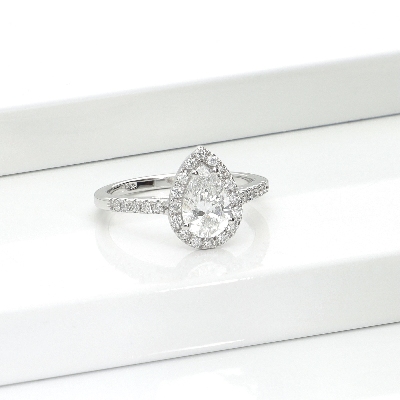 Ring mit Diamant Tropfenschliff 1.00kt GIA aus Weißgold 18K