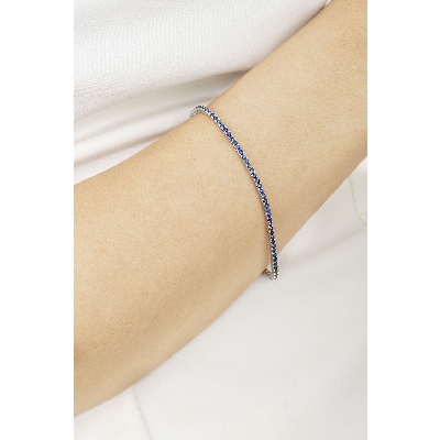 Weißgold 750 Tennisarmband mit blauen Saphiren
