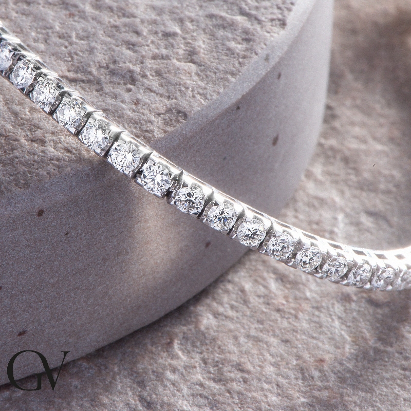 Armband aus 18K Weißgold 750 mit Diamanten Armband aus 18K Weißgold 750 mit Diamanten