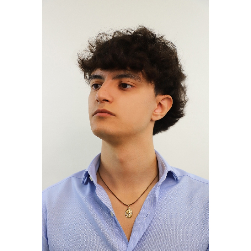 Medaillon-Anhänger Heilige Maria aus Gelbgold Medaillon-Anhänger Heilige Maria aus Gelbgold