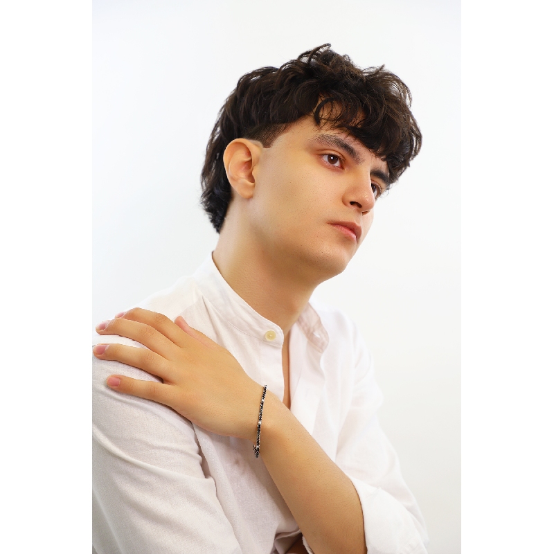 ICED OUT Armband Tennis mit schwarzen und weißen Diamanten  ICED OUT Armband Tennis mit schwarzen und weißen Diamanten